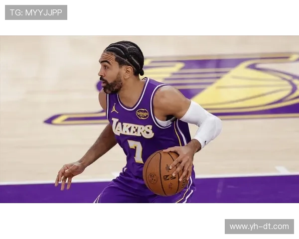 里弗斯官宣拒绝湖人 4 年 8900 万，詹姆斯祝福引争议，湖人陷入被动困局(1)